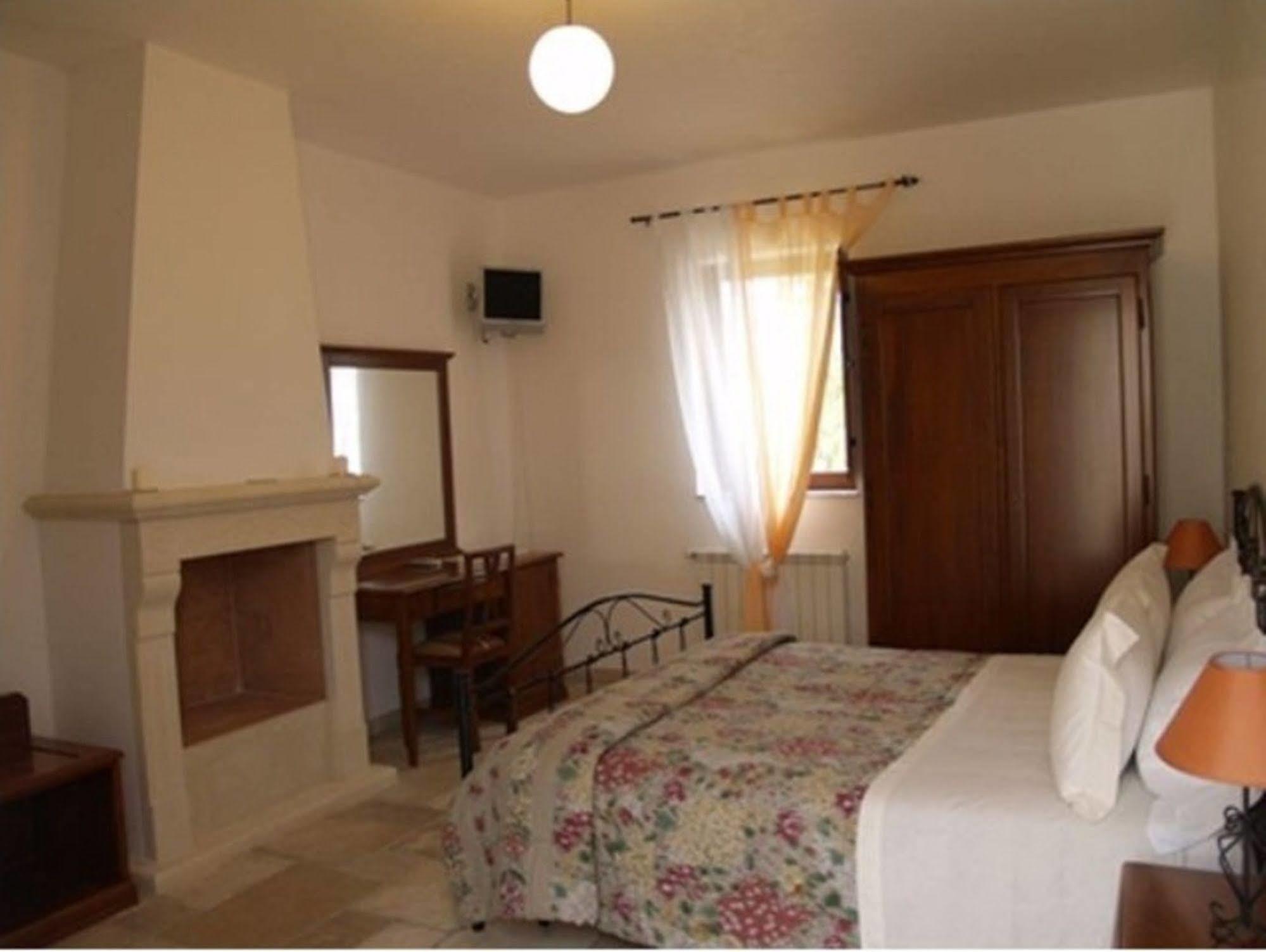Pignata Bed & Breakfast Savelletri Exterior photo